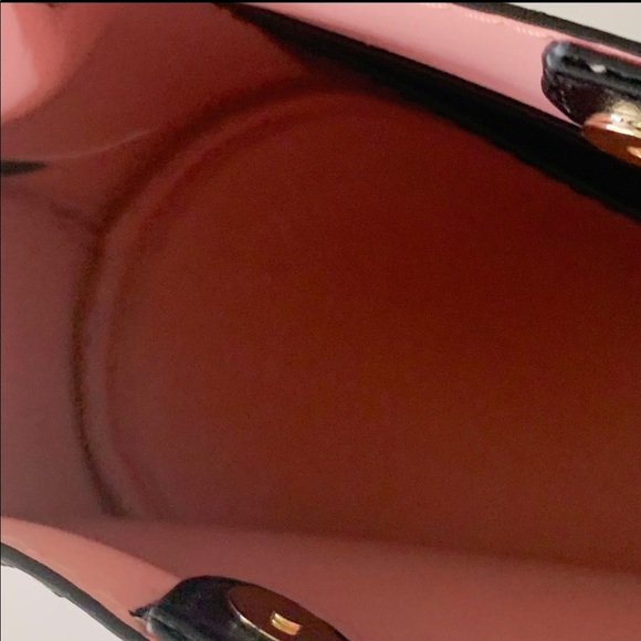 Marc Jacobs Logo Bucket Bag Black - Picture 9 of 11